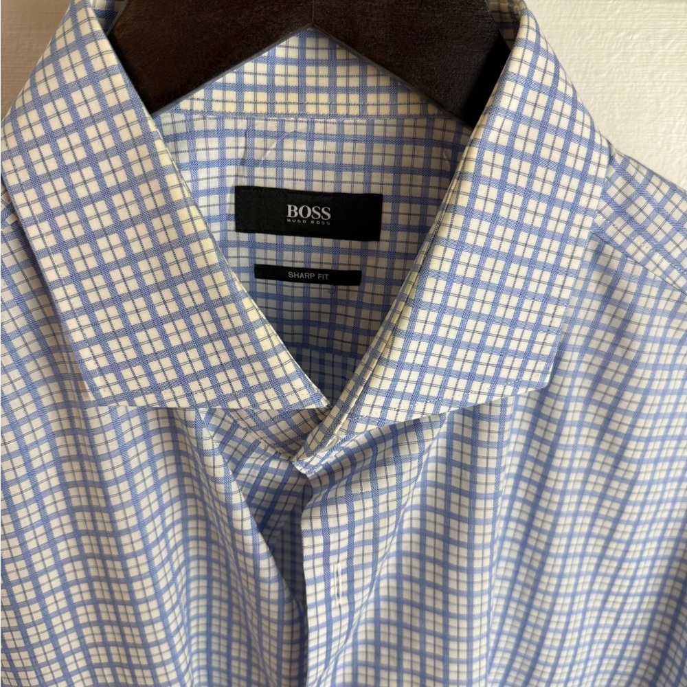 Hugo Boss “Sharp Fit” Men’s Dress Shirt – Size 17 (32/33) – Blue Check